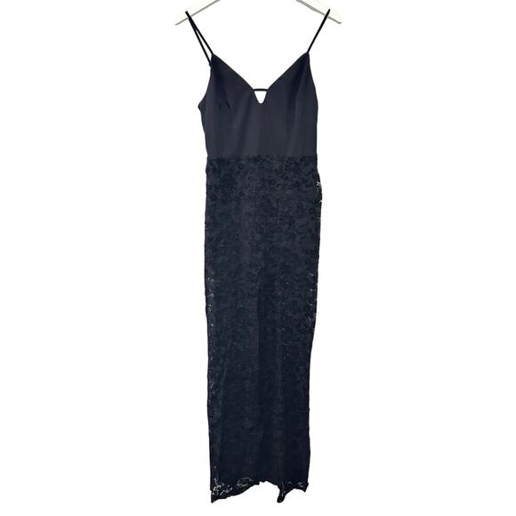 NWOT Lush Size M V Neck See Thu Lace Jumpsuit Black Floral Minimalist Date Night - Picture 1 of 12